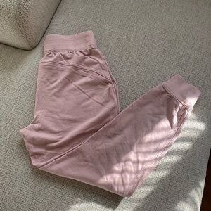 Lululemon LA Warm Down Jogger HR in Mink Berry